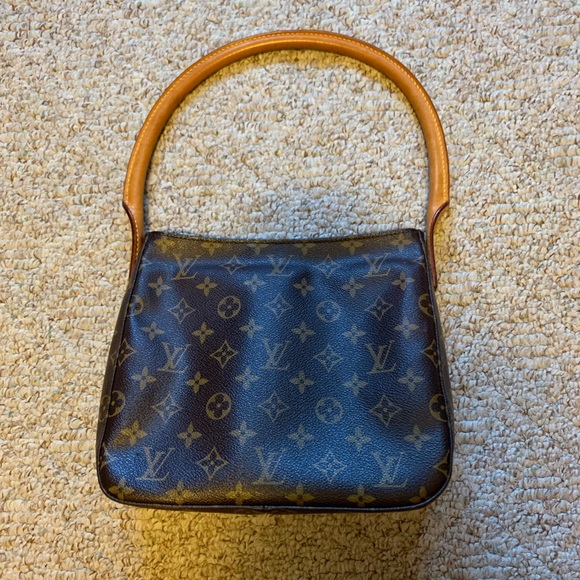 Louis Vuitton Handbags - little LV hand bag like new